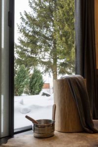 Rennsteig Chalet Toni Ferienhaus Thueringer Wald Sauna mit Blick nach draussen